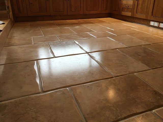 images/travatine-floors/slider/travatine-floor-cleaning-2-kireth-ai.jpeg