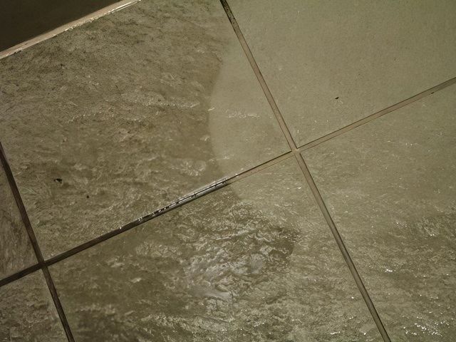 tile-grout-cleaning-7-kireth-ai