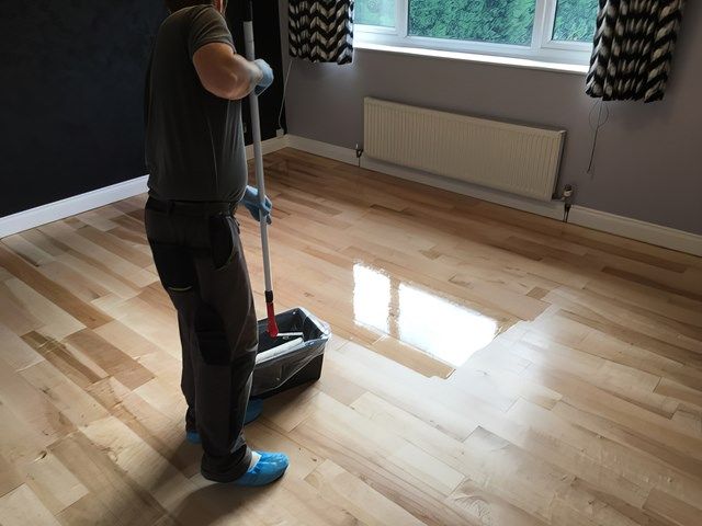 wood-floor-sanding-5-kireth-ai