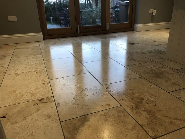 images/travatine-floors/slider/travatine-floor-cleaning-3-kireth-ai.jpeg